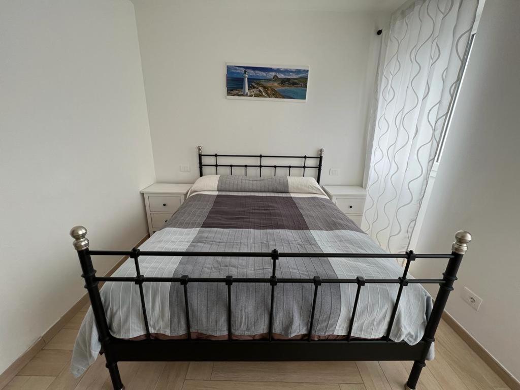 Appartato A 5 Minuti Dal Mare Apartment Империа Екстериор снимка